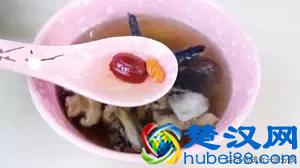 乌鸡枸杞汤，广东人的做法，煲一碗好汤