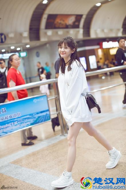 穿搭技巧｜小个子美妞怎么穿更好看？来看看她们就知道啦~