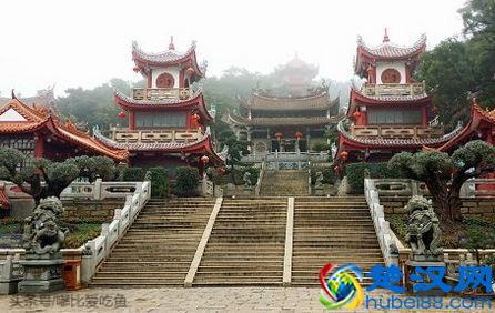 去趟厦门旅游大概要花多少钱？自己去？还是找团？