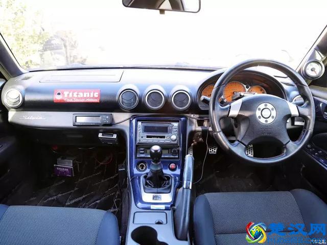 15万元的日本神车，如何带你漂移过弯？