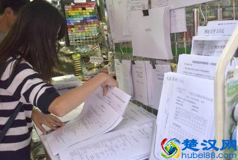 想创业做生意？为什么不到学校门口去？选对项目稳赚