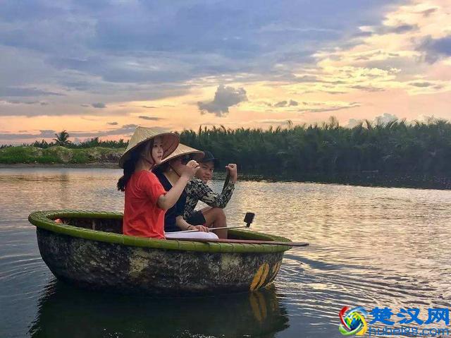 去越南旅游一个人玩一个月需要多少人民币？