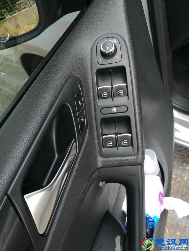 6万多买辆二手高尔夫，开了一个月卖掉1分也没亏！