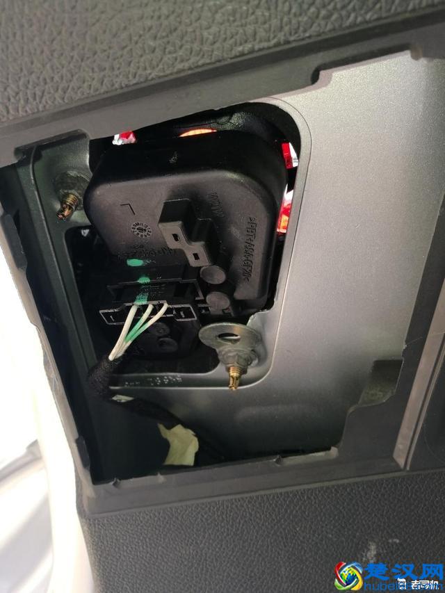 6万多买辆二手高尔夫，开了一个月卖掉1分也没亏！