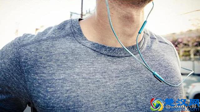 很多人用有线耳机，难道是因为蓝牙耳机有辐射？这下清楚了