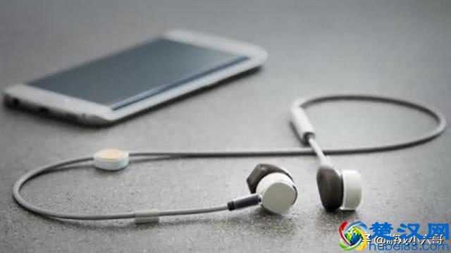 很多人用有线耳机，难道是因为蓝牙耳机有辐射？这下清楚了