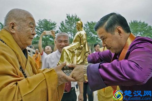 高僧说：想不开的人，悟透8个字，就会去除心里阴霾