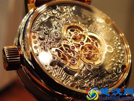 科普|陀飞轮、万年历、三问到底是什么？