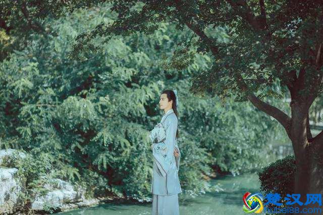 孟浩然的一首诗，告诉你什么是惬意的夏日夜晚？