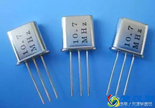 你知道表上的QUARTZ是什么意思吗？