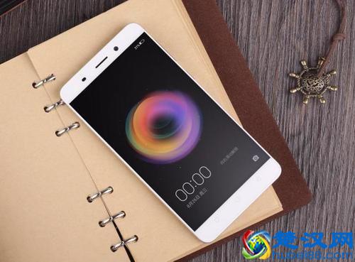 手机自带软件无法卸载？这两个方法你应该知道，网友：手机轻了