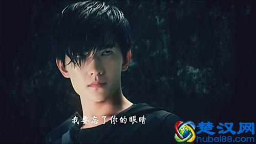 南派三叔作品老九门中张大佛爷张启山和张起灵到底什么关系