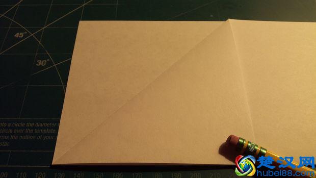 技术向:如何折出飞的很远的纸飞机?