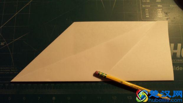 技术向:如何折出飞的很远的纸飞机?