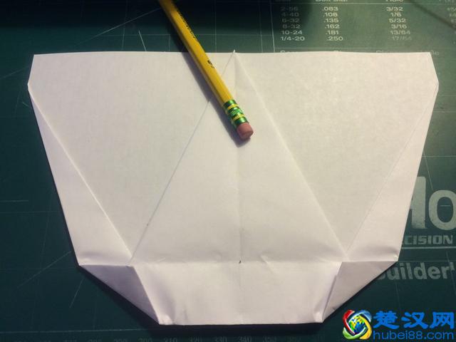 技术向:如何折出飞的很远的纸飞机?