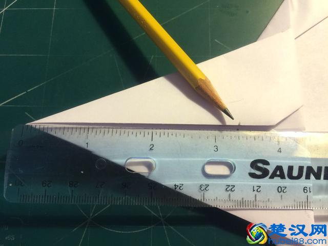 技术向:如何折出飞的很远的纸飞机?