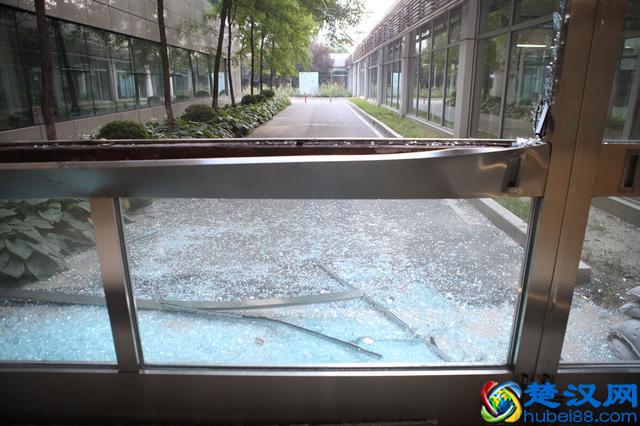 九个坐标八个问题，还原天津大爆炸始末