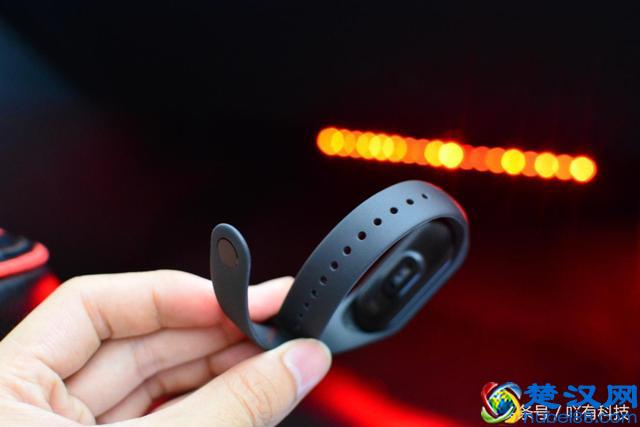 小米手环3真的值得买？用了一个月告诉你真实体验