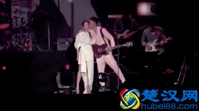 杨丞琳&李荣浩终于结婚：“我找老公，真的不看脸”