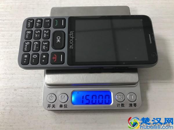 我们买了5款老人机 横评后决定过年回家送长辈一台！