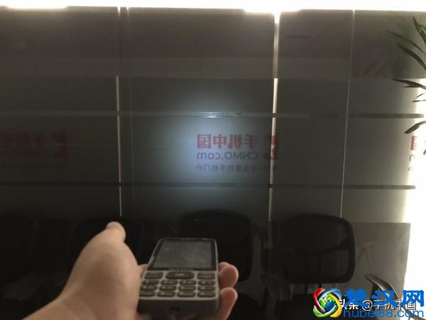 我们买了5款老人机 横评后决定过年回家送长辈一台！