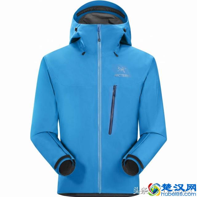 什么牌子冲锋衣好？冲锋衣的选购知识：七款顶级的户外冲锋衣推荐