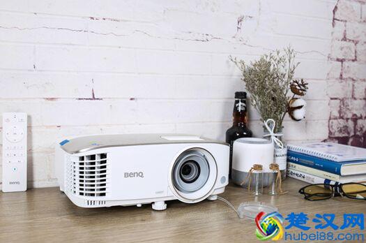 家用智能投影仪什么牌子好用？这一台不能错过！
