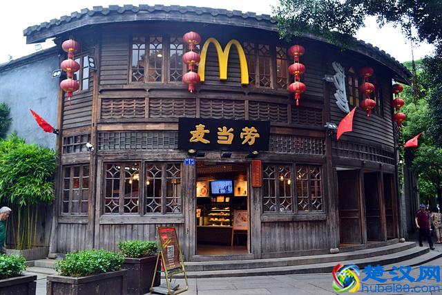 他，凭什么成为中华人民共和国国旗的设计者？