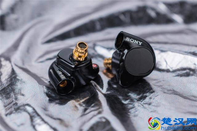 体验索尼新动铁耳机，除了贵好像没啥缺点