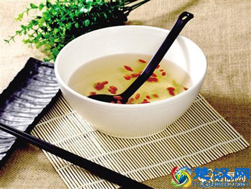 枸杞子泡水怎么喝