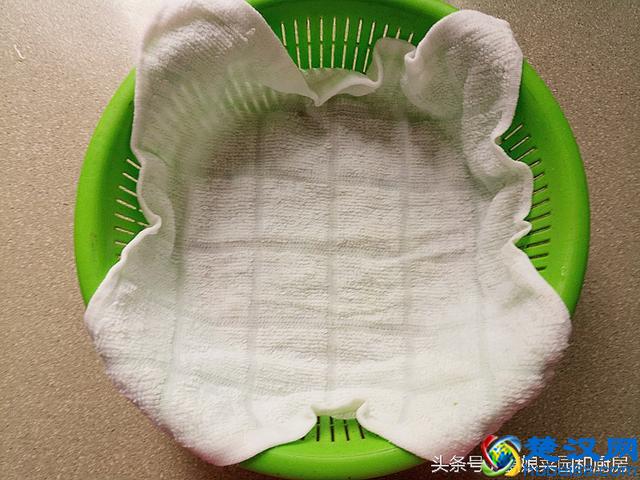 教您在家轻松自发健康绿豆芽的方法和技巧！