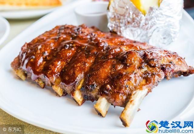 除了治疗，做好这4点，也能缓解三叉神经痛