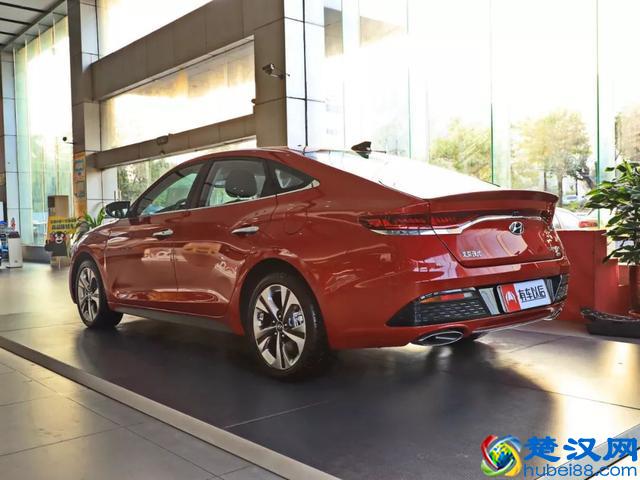 15万落地，年轻人适合的几款高颜值轿车，买它们准没错