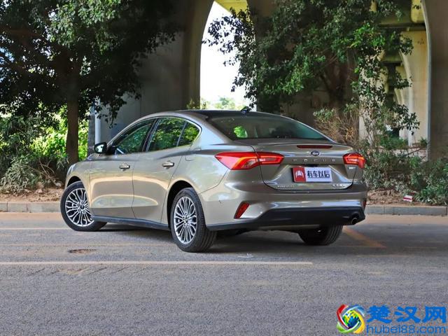 15万落地，年轻人适合的几款高颜值轿车，买它们准没错