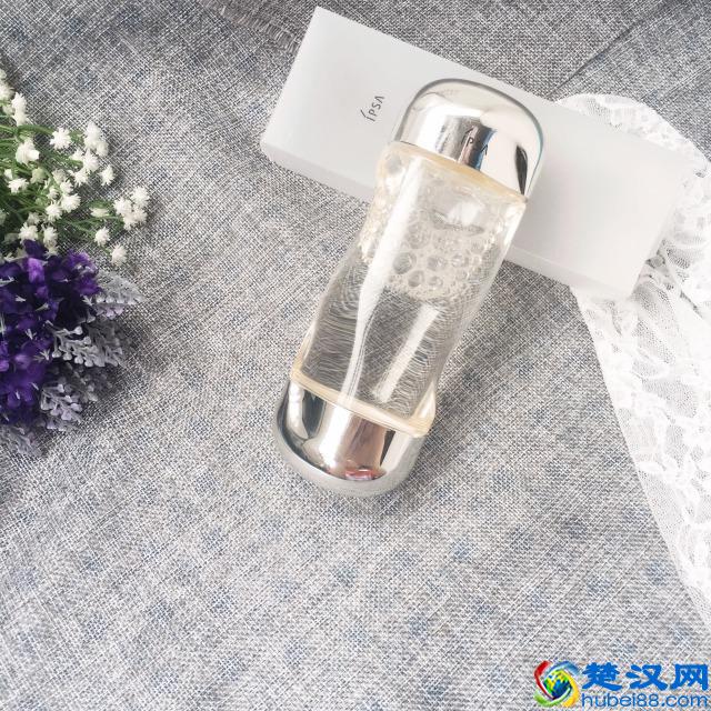 适合混合性皮肤使用的控油清爽保湿爽肤水有哪些？网红化妆品测评