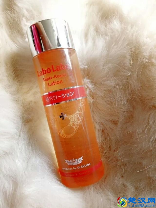 适合混合性皮肤使用的控油清爽保湿爽肤水有哪些？网红化妆品测评