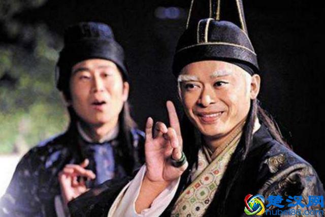 在古代为什么会有人选择进宫做太监？