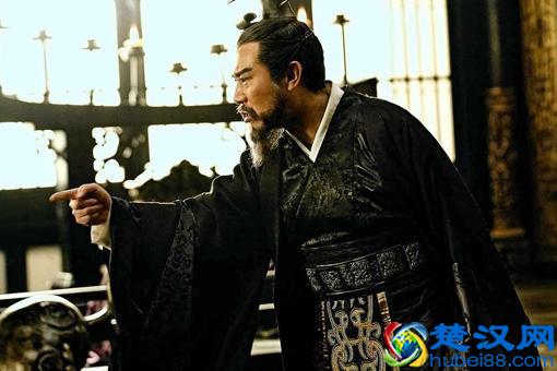 披荆斩棘什么意思？披荆斩棘出自什么典故？