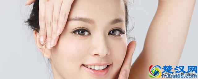 混合油性皮肤适合什么护肤品