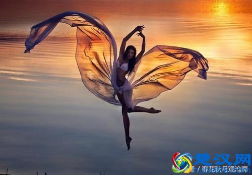 这个国家与我国互免签证，景色举世无双，更是美女如云