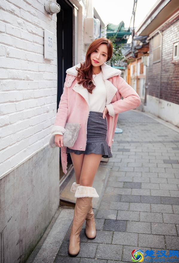 粉色衣服配什么颜色的裤子 时髦又好看