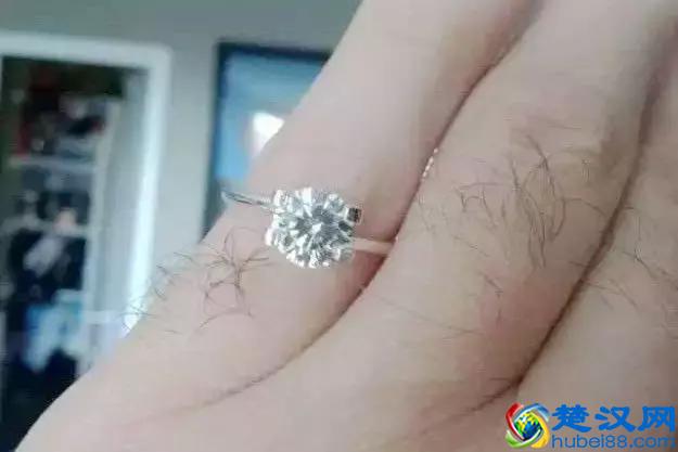 我在脱毛吧卧底了1个月，想知道她们3000块的激光脱毛效果咋样