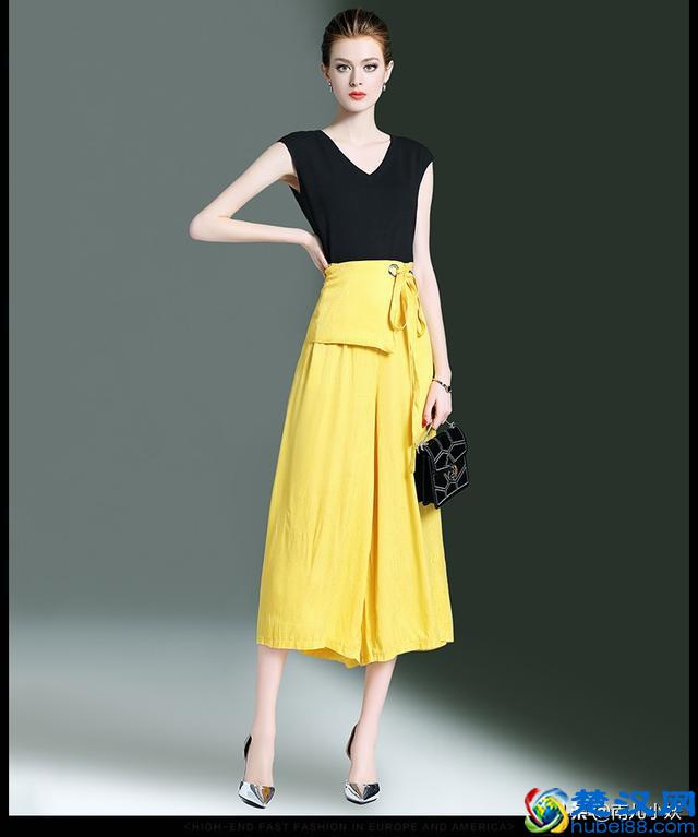 图文解说亮黄色裤子配什么颜色上衣？