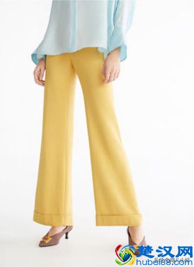 图文解说亮黄色裤子配什么颜色上衣？