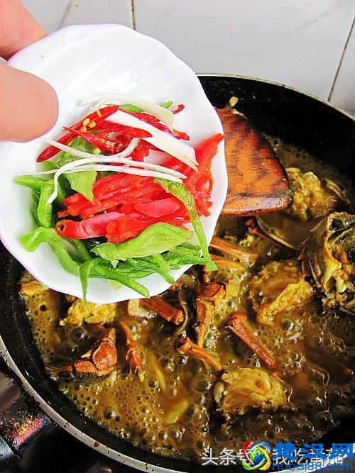 咖喱蟹怎么做好吃？东南亚风味咖喱蟹制作步骤过程分享！