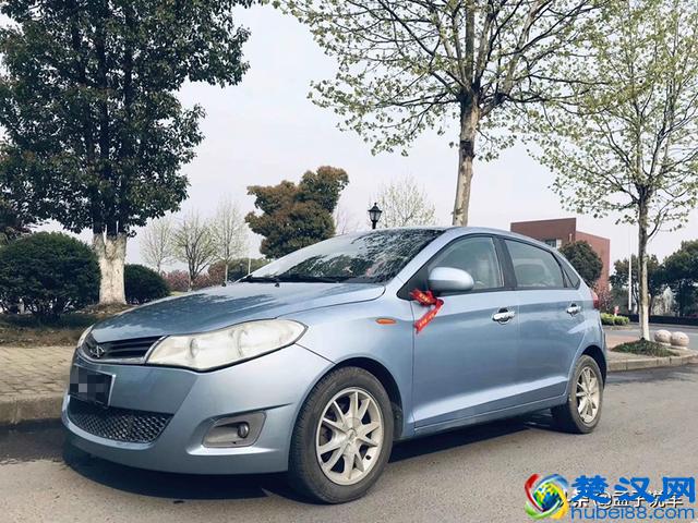 1万喜提奇瑞风云2，车主：10年的车况依然不错，主要是代步