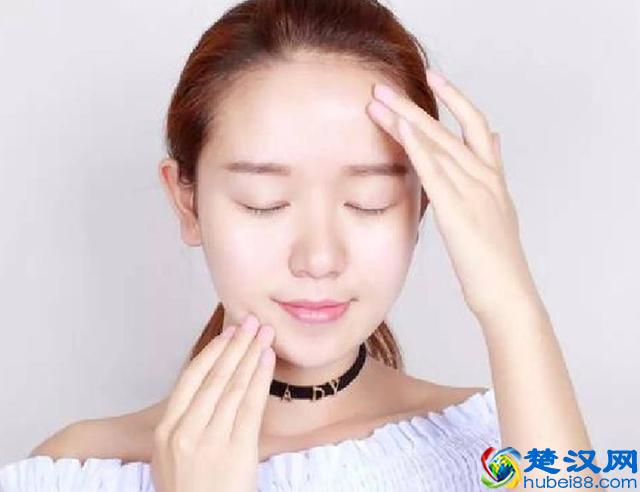 爽肤水的四个用法，你有没有这样用过