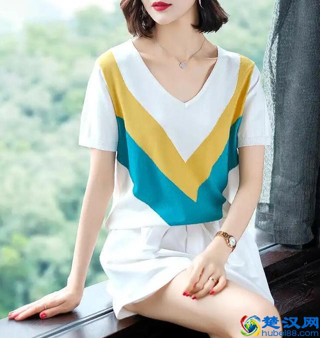 肩宽的女生，穿衣记住这“三要四不要”，好看又显瘦