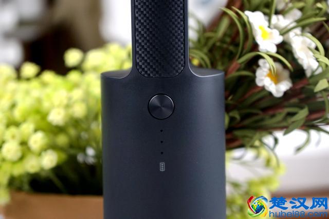 车友福利，这可能是目前最好用的车载吸尘器，清蜓吸尘器评测体验