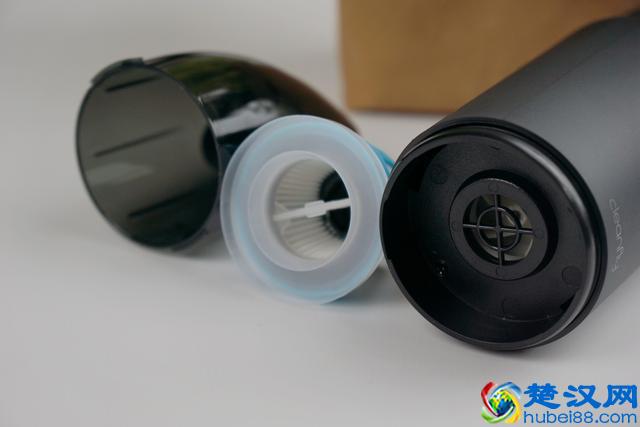 车友福利，这可能是目前最好用的车载吸尘器，清蜓吸尘器评测体验